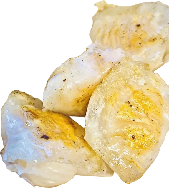Steamed shrimp dumplings with dipping sauce